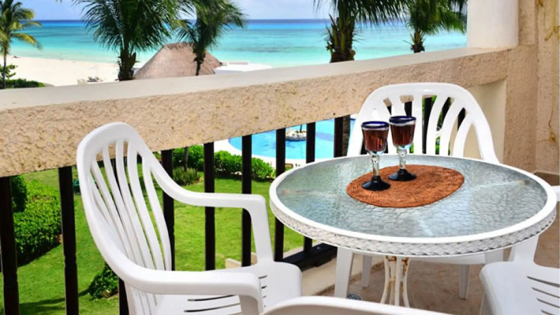 ** Aparthotel Xaman Ha Condos By Chezplaya Playa del Carmen Mexico
